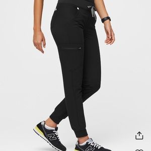 FIGS Zamora Joggers - Black - Large/Tall